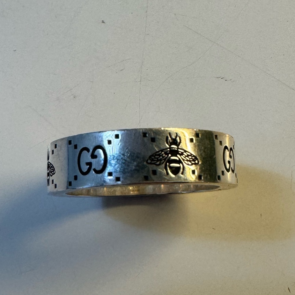 GUCCI GG AND BEE ENGRAVED RING - SIZE 21 FULL SET - Picture 6 of 7